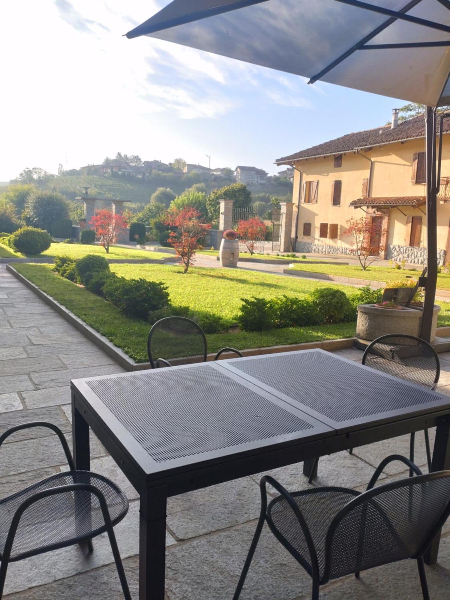 Agriturismo Cascina Varie Castagnito Exteriör bild