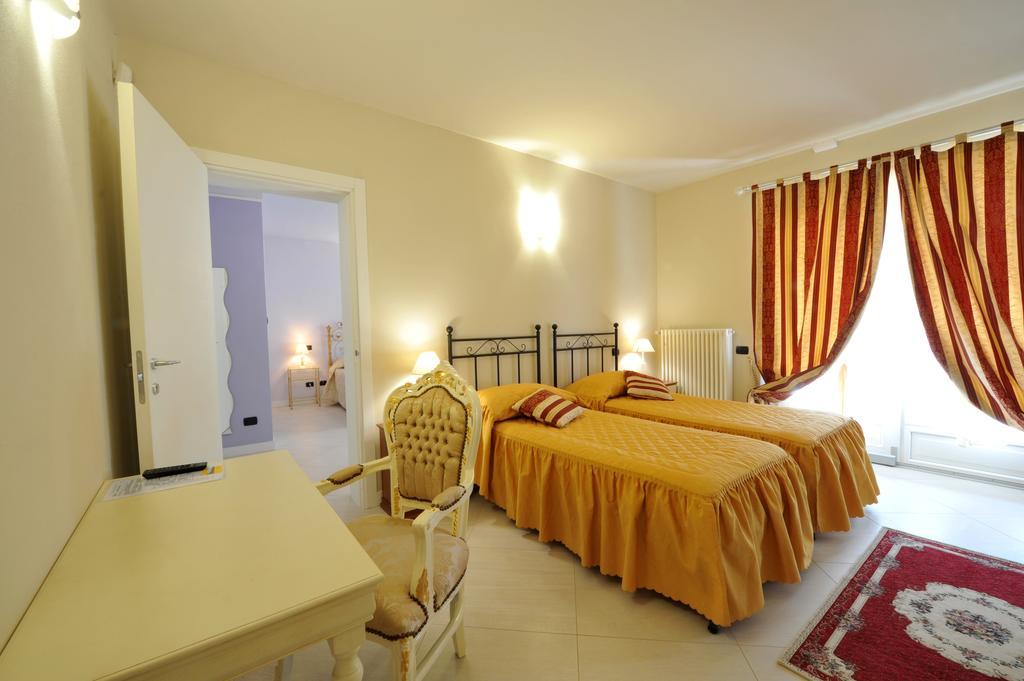 Agriturismo Cascina Varie Castagnito Exteriör bild